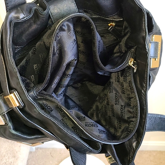 Michael Kors Black Bag - Picture 9 of 10